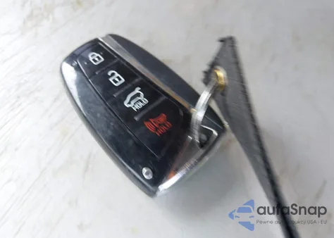 2016 Hyundai Santa Fe Sport 2.0L Turbo из США, поврежденный, VIN 5XYZWDLA2GG310074